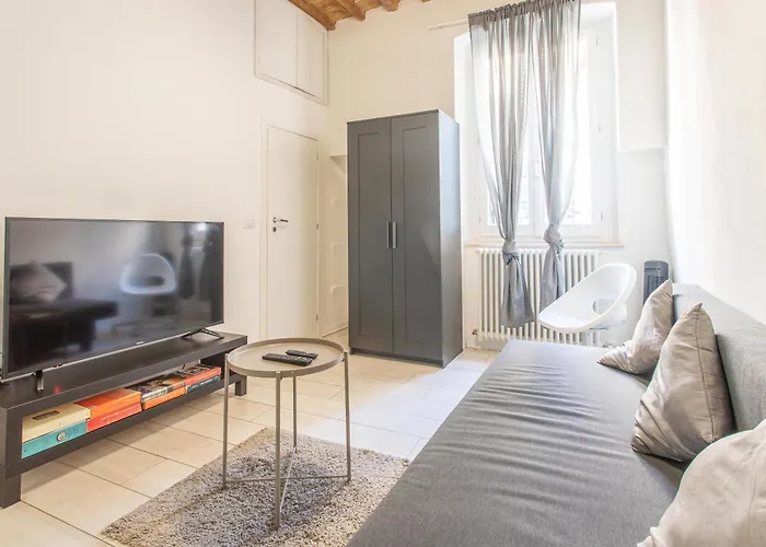 Suite N1 - Elegante Trilocale In Centro